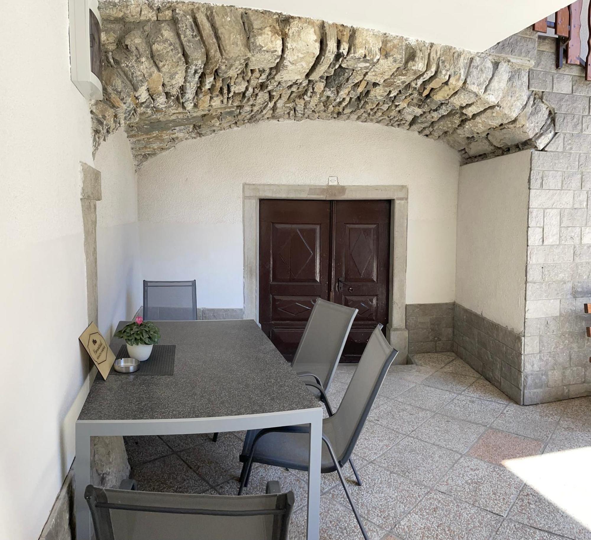 Homestead - Domacija - Nabergoj Podnanos Ngoại thất bức ảnh